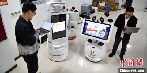 从月薪五千到年入百万，我朋友只靠一台“会呼吸的机器”